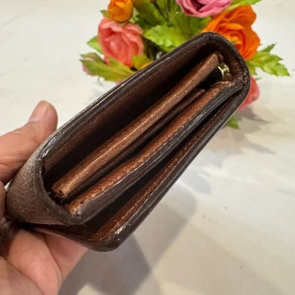 Authentic Louis Vuitton Brown Monogram Wallet - Picture 3 of 13